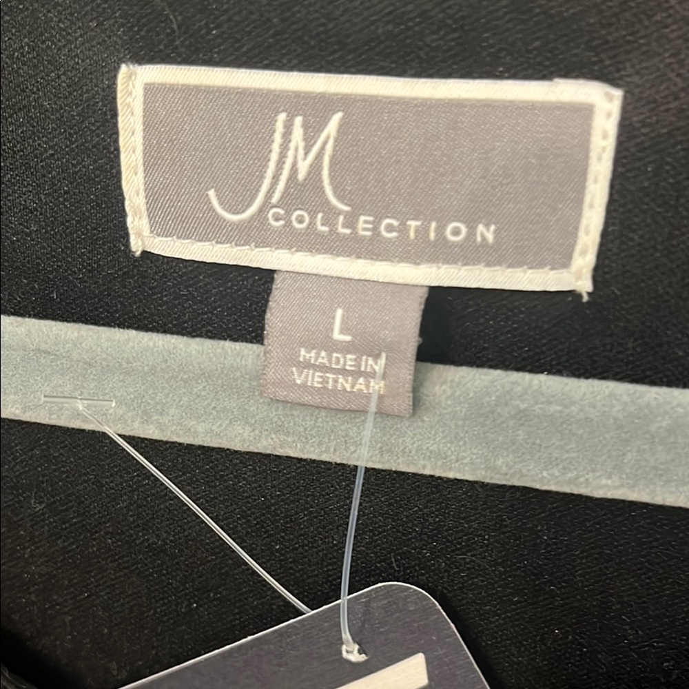 JM Collection Black Blouse with Long Sleeves - Picture 2 of 7